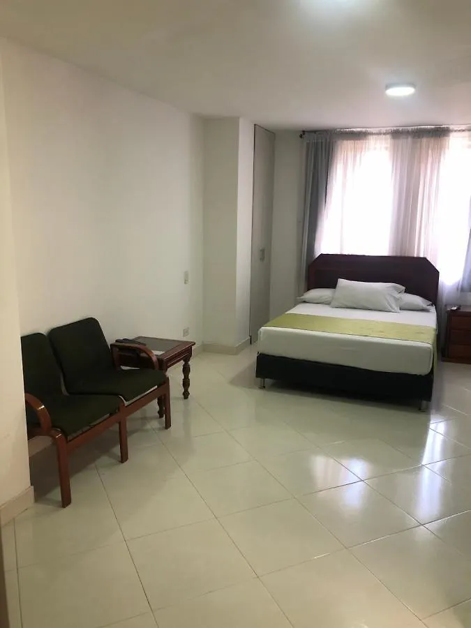 Hotel Florida Inn Медельин