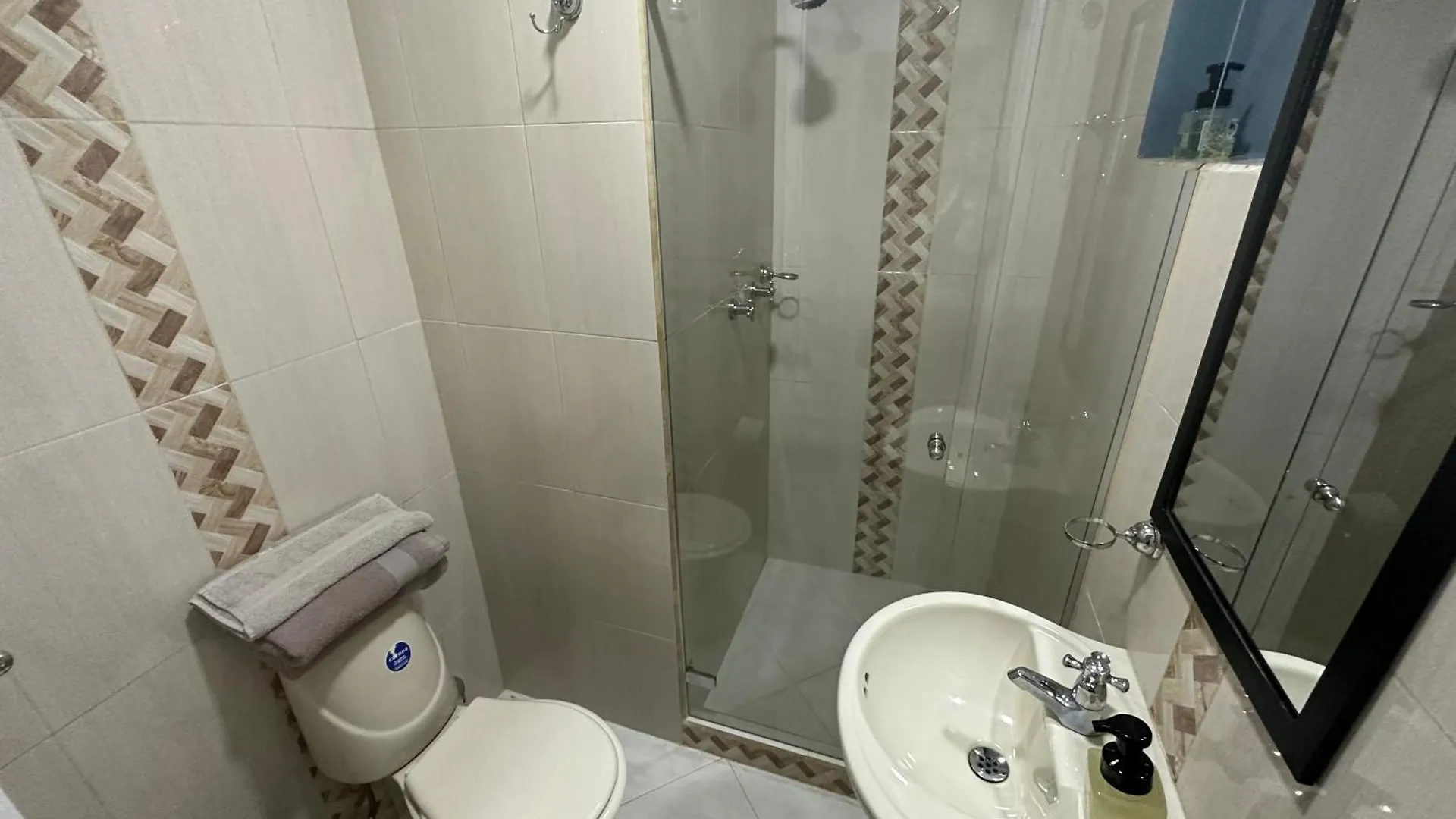 Hotel Florida Inn Медельин