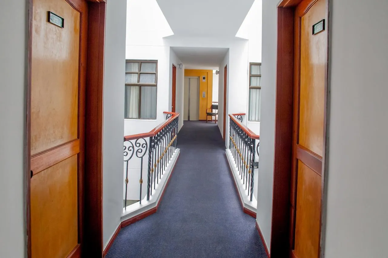 Hotel Florida Inn Медельин