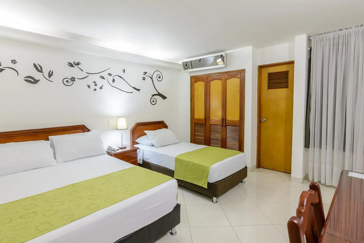 Hotel Florida Inn Медельин