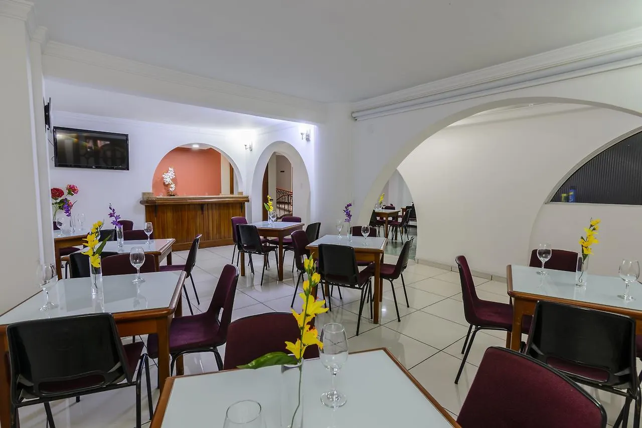 Hotel Florida Inn Медельин